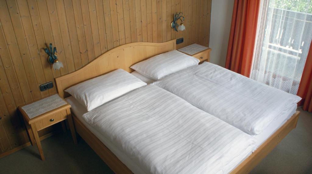 Pension Schierl Faistenau Exterior photo