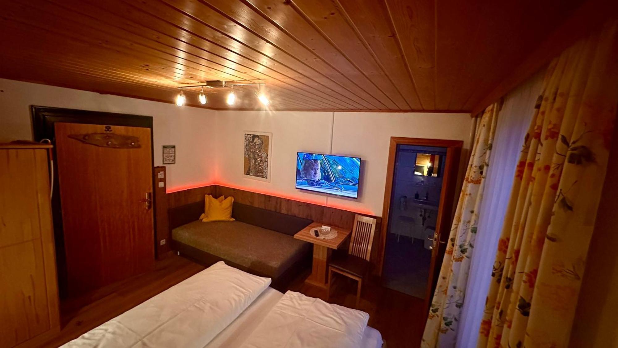 Pension Schierl Faistenau Exterior photo